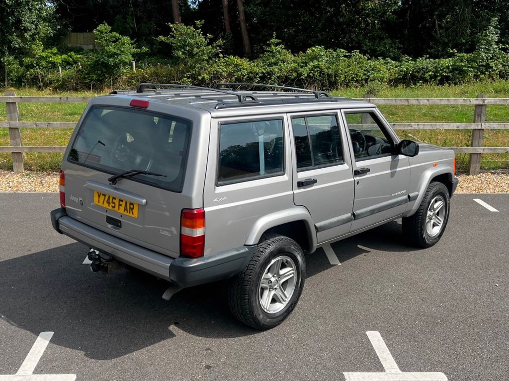 USED 2001 Y JEEP CHEROKEE 60TH ANNIVERSARY XJ // 2.5TD // 5d // 114 BHP // px swap 
