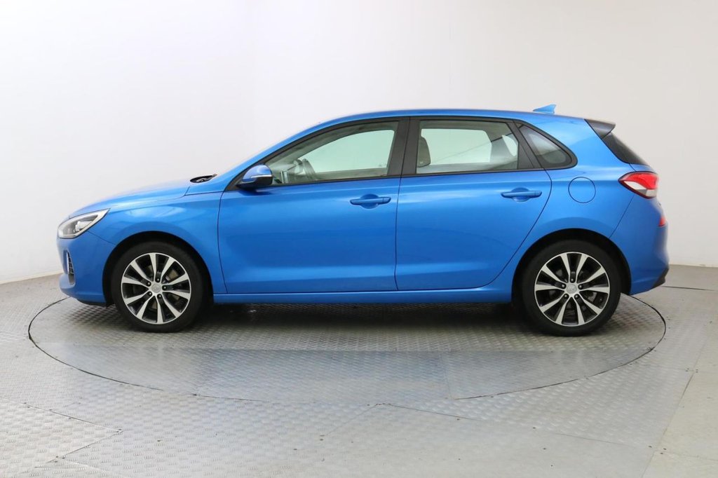 HYUNDAI i30 N light blue 2021 1/18 MCG MCG18503