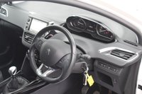 USED 2019 69 PEUGEOT 2008 1.2 PURETECH S/S ALLURE PREMIUM 5d 109 BHP VIEW AND RESERVE ONLINE OR CALL 01527-853940 FOR MORE INFO.