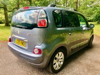 USED 2009 09 CITROEN C3 PICASSO 1.6 EXCLUSIVE 5d 120 BHP 1 FAMILY OWNED WITH ONLY 39,800 MILES//ULEZ COMPLIANT//X8 DEALER SERVICES//REAR PARK SENSORS//ELECTRIC FOLD MIRRORS//STUNNING CONDITION THROUGHOUT WITH EXCEPTIONAL SERVICE RECORD 120 BHP 1 FAMILY OWNED WITH ONLY 39,800 MILES//ULEZ COMPLIANT//X8 DEALER SERVICES//REAR PARK SENSORS//ELECTRIC FOLD MIRRORS//STUNNING CONDITION THROUGHOUT WITH EXCEPTIONAL SERVICE RECORD