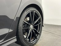 USED 2016 16 VOLKSWAGEN GOLF 2.0 R DSG 5d 298 BHP Sensational 2.0 R DSG 298 BHP 11 VW Dealer Service stamps , invoices , Ceramic Paint protection, Striking Deep Pearl Black