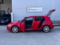 USED 2013 63 VOLKSWAGEN GOLF 1.4 GT TSI ACT BLUEMOTION TECHNOLOGY DSG 5d 138 BHP NAV + SENSORS + BLUETOOTH