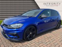 USED 2020 20 VOLKSWAGEN GOLF 2.0 R TSI 4MOTION DSG 5d 296 BHP APPLE CARPLAY / ANDROID AUTO - BLUETOOTH HANDSFREE - SAT NAV - USB PORTS - 18" ALLOY WHEELS - TONTED WINDOWS - DESIRABLE LAPIZ BLUE METALLIC PAINT - ADAPTIVE CRUISE CONTROL - CLIMATE CONTROL -