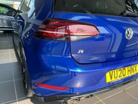 USED 2020 20 VOLKSWAGEN GOLF 2.0 R TSI 4MOTION DSG 5d 296 BHP APPLE CARPLAY / ANDROID AUTO - BLUETOOTH HANDSFREE - SAT NAV - USB PORTS - 18" ALLOY WHEELS - TONTED WINDOWS - DESIRABLE LAPIZ BLUE METALLIC PAINT - ADAPTIVE CRUISE CONTROL - CLIMATE CONTROL -