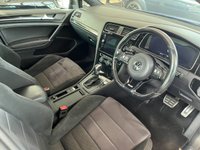 USED 2020 20 VOLKSWAGEN GOLF 2.0 R TSI 4MOTION DSG 5d 296 BHP APPLE CARPLAY / ANDROID AUTO - BLUETOOTH HANDSFREE - SAT NAV - USB PORTS - 18" ALLOY WHEELS - TONTED WINDOWS - DESIRABLE LAPIZ BLUE METALLIC PAINT - ADAPTIVE CRUISE CONTROL - CLIMATE CONTROL -