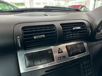 USED 2006 56 MERCEDES-BENZ C-CLASS 2.1 C220 CDI AVANTGARDE SE 5d 148 BHP CLIMATE CONTROL
