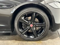 USED 2018 68 JAGUAR XF 2.0 D R-SPORT 4d 177 BHP Low Mileage 32086 Miles, 1 Owner , Santorini black, Ebony / Pimento Leather 19" Black 5035 Style Alloy Wheels, Stylish Jaguar XF R - Sport