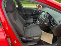 USED 2016 16 VAUXHALL ASTRA 1.4 SRI NAV 5d 148 BHP 118272 miles service history