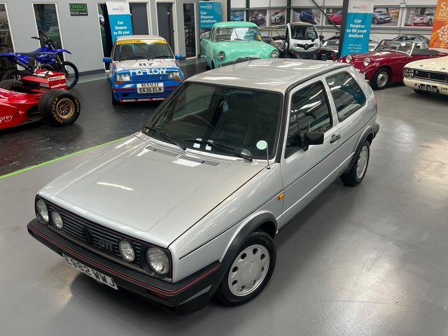 View our VOLKSWAGEN GOLF