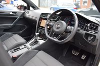 USED 2019 69 VOLKSWAGEN GOLF 2.0 R TSI 4MOTION DSG 5d 296 BHP PAN ROOF / DYNAUDIO / PRETORIA
