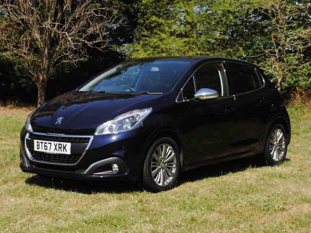 2017 67 Peugeot 208 1.2 PURETECH ALLURE 5d 82 BHP