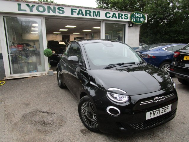 2021 71 Fiat 500e 0.0 ICON 3d 117 BHP ELECTRIC AUTOMATIC *PANORAMIC SUNROOF + MAGIC EYE PACK + COMFORT SEATS PACK + WIRELESS PHONE CHARGING*