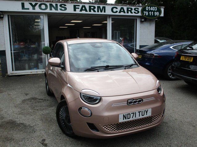 2021 71 Fiat 500e 0.0 ICON 3d 117 BHP ELECTRIC AUTOMATIC *ONLY 3,718 MILES*