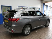 USED 2020 20 MITSUBISHI OUTLANDER 2.4 PHEV DYNAMIC SAFETY 5d 222 BHP APP BASED SAT NAV LEATHER CAMERA PARKING SENSORS 1 OWNER MITSUBISHI WARRANTY TILL MARCH 2025