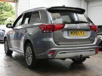 USED 2019 19 MITSUBISHI OUTLANDER 2.4 PHEV JURO 5d 207 BHP APP BASED SAT NAV REAR CAMERA VAT Q 1 OWNER MITSUBISHI WARRANTY TILL JUNE 2024