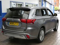 USED 2019 19 MITSUBISHI OUTLANDER 2.4 PHEV JURO 5d 207 BHP APP BASED SAT NAV REAR CAMERA VAT Q 1 OWNER MITSUBISHI WARRANTY TILL JUNE 2024