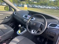 USED 2010 10 RENAULT SCENIC 1.5 DYNAMIQUE TOMTOM DCI 5d 105 BHP 