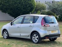 USED 2010 10 RENAULT SCENIC 1.5 DYNAMIQUE TOMTOM DCI 5d 105 BHP 
