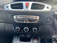 USED 2010 10 RENAULT SCENIC 1.5 DYNAMIQUE TOMTOM DCI 5d 105 BHP 