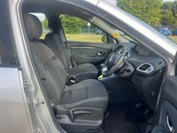 USED 2010 10 RENAULT SCENIC 1.5 DYNAMIQUE TOMTOM DCI 5d 105 BHP 
