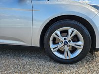 USED 2013 13 FORD FOCUS 1.6 ZETEC 5d 104 BHP FORD FOCUS 1.6 ZETEC 5d 104 BHP