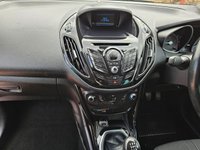 USED 2013 13 FORD B-MAX 1.0 ZETEC 5d 100 BHP FORD B-MAX 1.0 ZETEC 5d 100 BHP