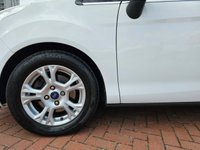 USED 2013 13 FORD B-MAX 1.0 ZETEC 5d 100 BHP FORD B-MAX 1.0 ZETEC 5d 100 BHP