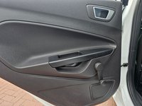 USED 2014 64 FORD FIESTA 1.0 ZETEC 5d 99 BHP FORD FIESTA 1.0 ZETEC 5d 99 BHP