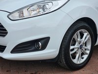 USED 2014 64 FORD FIESTA 1.0 ZETEC 5d 99 BHP FORD FIESTA 1.0 ZETEC 5d 99 BHP