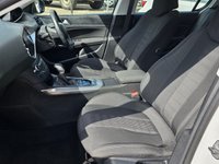 USED 2017 17 PEUGEOT 308 1.2 PURETECH S/S ALLURE 5d 130 BHP PEUGEOT 308 1.2 PURETECH S/S ALLURE 5d 130 BHPblu