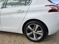 USED 2017 17 PEUGEOT 308 1.2 PURETECH S/S ALLURE 5d 130 BHP PEUGEOT 308 1.2 PURETECH S/S ALLURE 5d 130 BHPblu