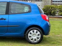 USED 2005 55 RENAULT CLIO 1.6 EXPRESSION 16V 3d 111 BHP 