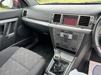 USED 2006 06 VAUXHALL VECTRA 2.0 SRI NAV T 16V 5d 175 BHP 