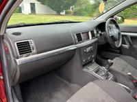 USED 2006 06 VAUXHALL VECTRA 2.0 SRI NAV T 16V 5d 175 BHP 