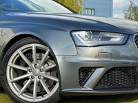USED 2013 13 AUDI A4 4.2 RS4 AVANT FSI QUATTRO 5d 444 BHP 