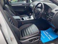 USED 2015 P VOLKSWAGEN TOUAREG 3.0 V6 R-LINE TDI BLUEMOTION TECHNOLOGY 5d 259 BHP 