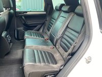USED 2015 P VOLKSWAGEN TOUAREG 3.0 V6 R-LINE TDI BLUEMOTION TECHNOLOGY 5d 259 BHP 