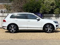 USED 2015 P VOLKSWAGEN TOUAREG 3.0 V6 R-LINE TDI BLUEMOTION TECHNOLOGY 5d 259 BHP 
