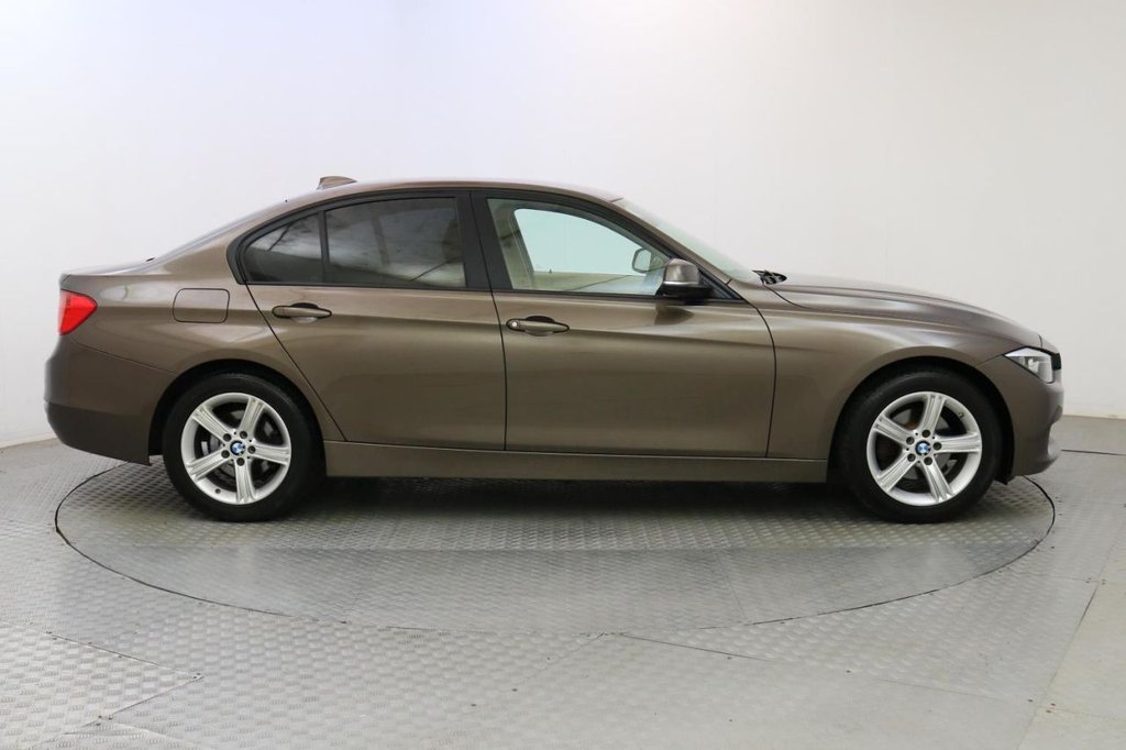 USED 2014 55 BMW 3 SERIES 2.0 318D SE 4d 141 BHP 