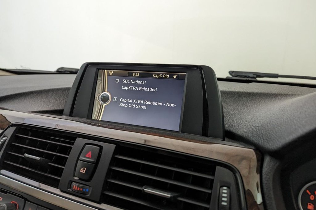 USED 2014 55 BMW 3 SERIES 2.0 318D SE 4d 141 BHP 