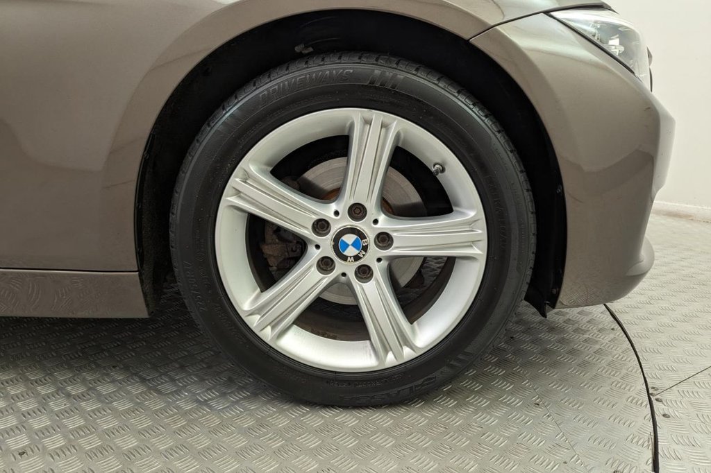 USED 2014 55 BMW 3 SERIES 2.0 318D SE 4d 141 BHP 