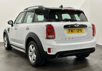USED 2017 17 MINI COUNTRYMAN 2.0 COOPER D 5d 148 BHP Mini Countryman 2.0 Cooper D Striking high gloss white, Media pack, Part leather, Heated seats