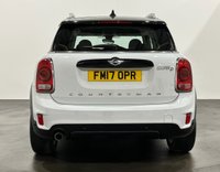 USED 2017 17 MINI COUNTRYMAN 2.0 COOPER D 5d 148 BHP Mini Countryman 2.0 Cooper D Striking high gloss white, Media pack, Part leather, Heated seats