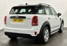 USED 2017 17 MINI COUNTRYMAN 2.0 COOPER D 5d 148 BHP Mini Countryman 2.0 Cooper D Striking high gloss white, Media pack, Part leather, Heated seats