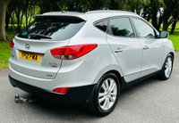 USED 2012 12 HYUNDAI IX35 2.0 PREMIUM CRDI 4WD 5d 134 BHP PANORAMIC SUNROOF 4WD BLUETOOTH HEATED FRONT SEATS