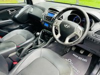 USED 2012 12 HYUNDAI IX35 2.0 PREMIUM CRDI 4WD 5d 134 BHP PANORAMIC SUNROOF 4WD BLUETOOTH HEATED FRONT SEATS