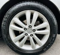 USED 2012 12 HYUNDAI IX35 2.0 PREMIUM CRDI 4WD 5d 134 BHP PANORAMIC SUNROOF 4WD BLUETOOTH HEATED FRONT SEATS