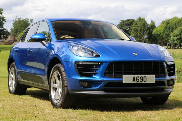 2015 K Porsche Macan 2.0 (240) S 5dr AWD PDK Sport Automatic Euro 6 (PCM Navigation)