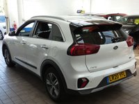 USED 2020 20 KIA NIRO 1.6 2 5d 104 BHP APPLE ANDROID CARPLAY PART LEATHER REAR VIEW CAMERA 1 OWNER KIA WARRANTY TILL MARCH 2027