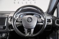 USED 2017 67 VOLKSWAGEN TOUAREG 3.0 V6 R-LINE PLUS TDI BLUEMOTION TECHNOLOGY 5d 259 BHP +NATIONWIDE DELIVERY AVAILABLE+